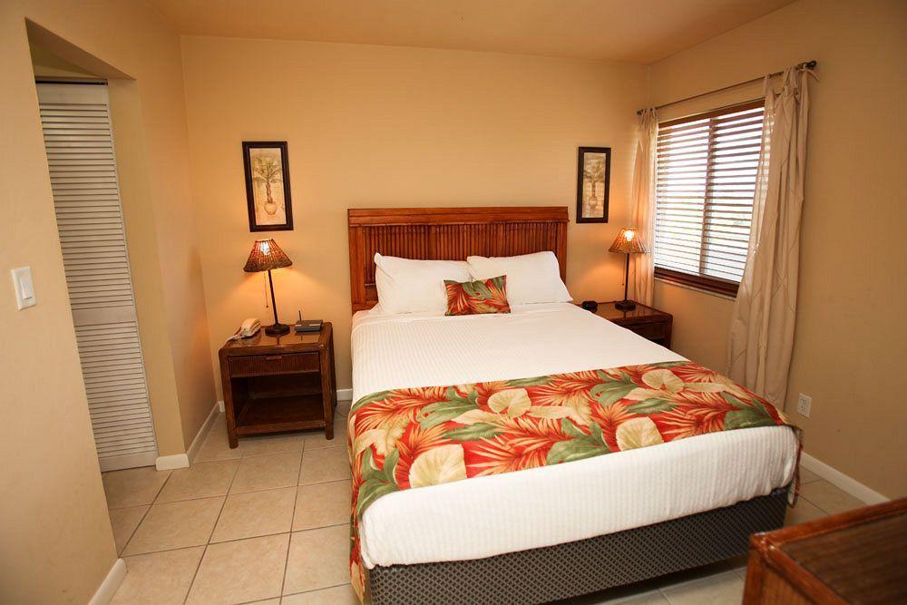 Marco Beach Vacation Suites Caxambas Ngoại thất bức ảnh
