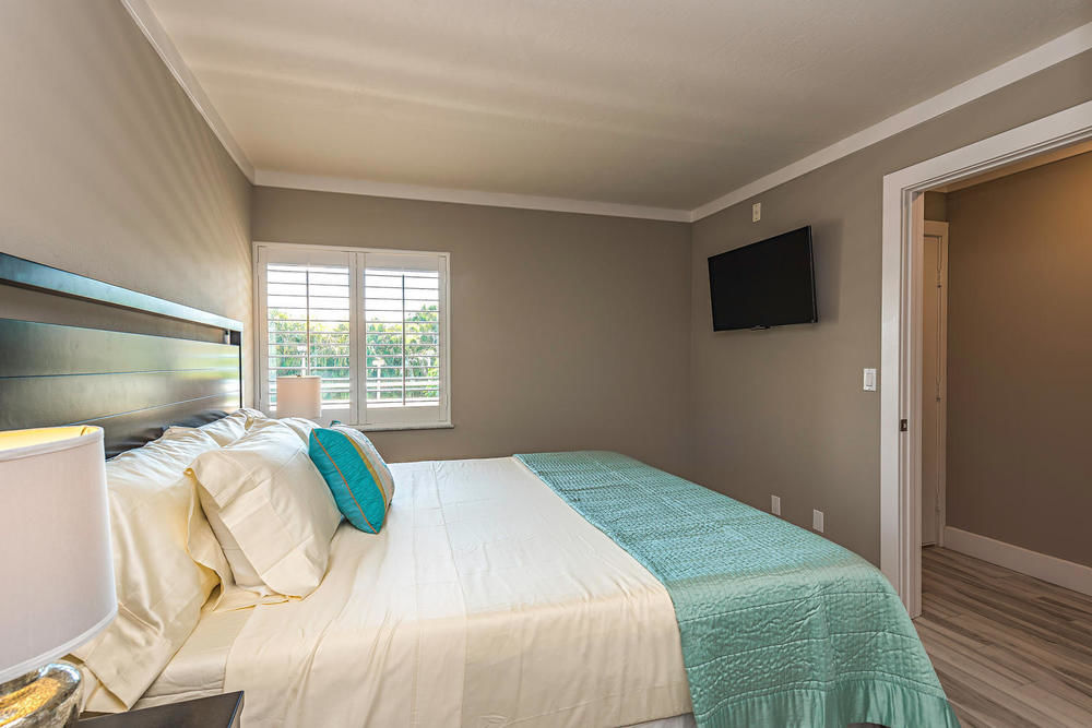 Marco Beach Vacation Suites Caxambas Ngoại thất bức ảnh