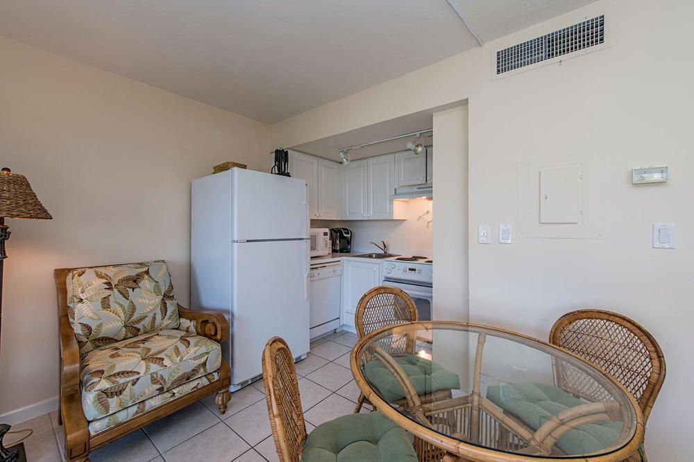Marco Beach Vacation Suites Caxambas Ngoại thất bức ảnh